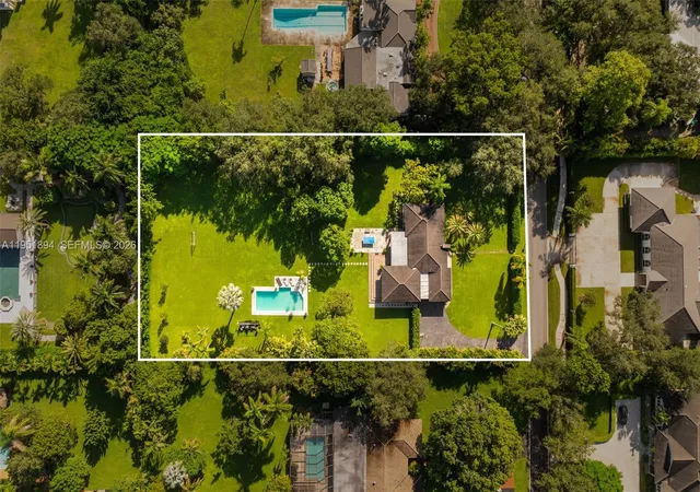 2nd image of 07325 Sw 102nd St, Pinecrest, FL 33156 | MLS# A11951894