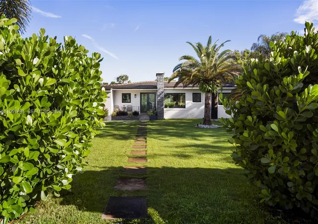 4th image of 07325 Sw 102Nd St, Pinecrest, FL 33156 | MLS# A11951894