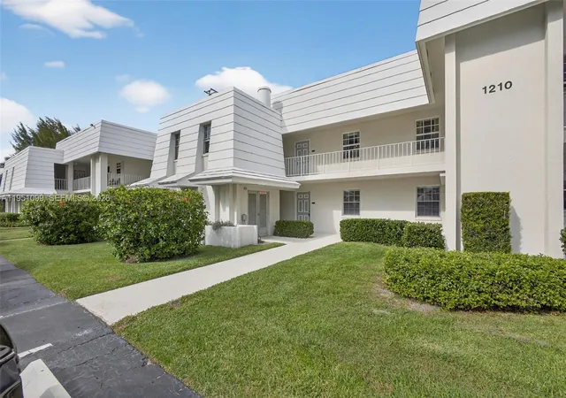 Homes for sale in Singer Island, FL | 1210 N Sugar Sands Blvd #240, Singer Island, FL 33404 | MLS# A11951099