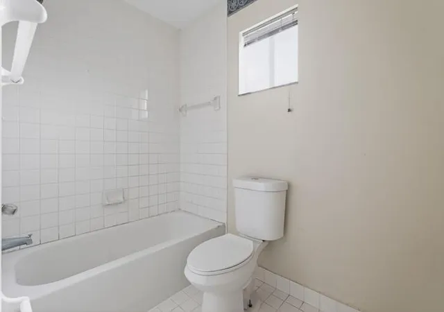 Photo 22 of Sale Pending at 18123 SW 154th Avenue, Miami, FL 33187 | MLS# F10545402 | Listing updated on 2026-10-04