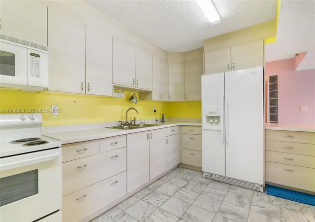 5th image of 9341 Collins Ave #903, Surfside, FL 33154 | MLS# A11946520