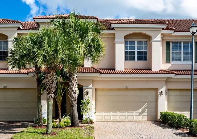 Homes for sale in Port Saint Lucie, FL | 2887 Sw Cedar Dunes Dr, Port Saint Lucie, FL 34953 | MLS# R11158029