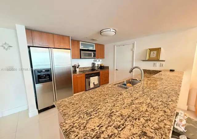 3rd image of 9066 Sw 73Rd Ct #1105, Miami, FL 33156 | MLS# A11952550
