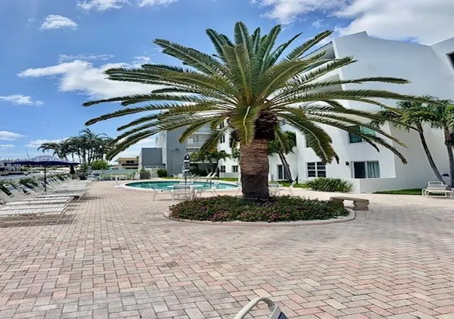 4th image of 2850 Ne 14Th St Cswy #110B, Pompano Beach, FL 33062 | MLS# A11953848