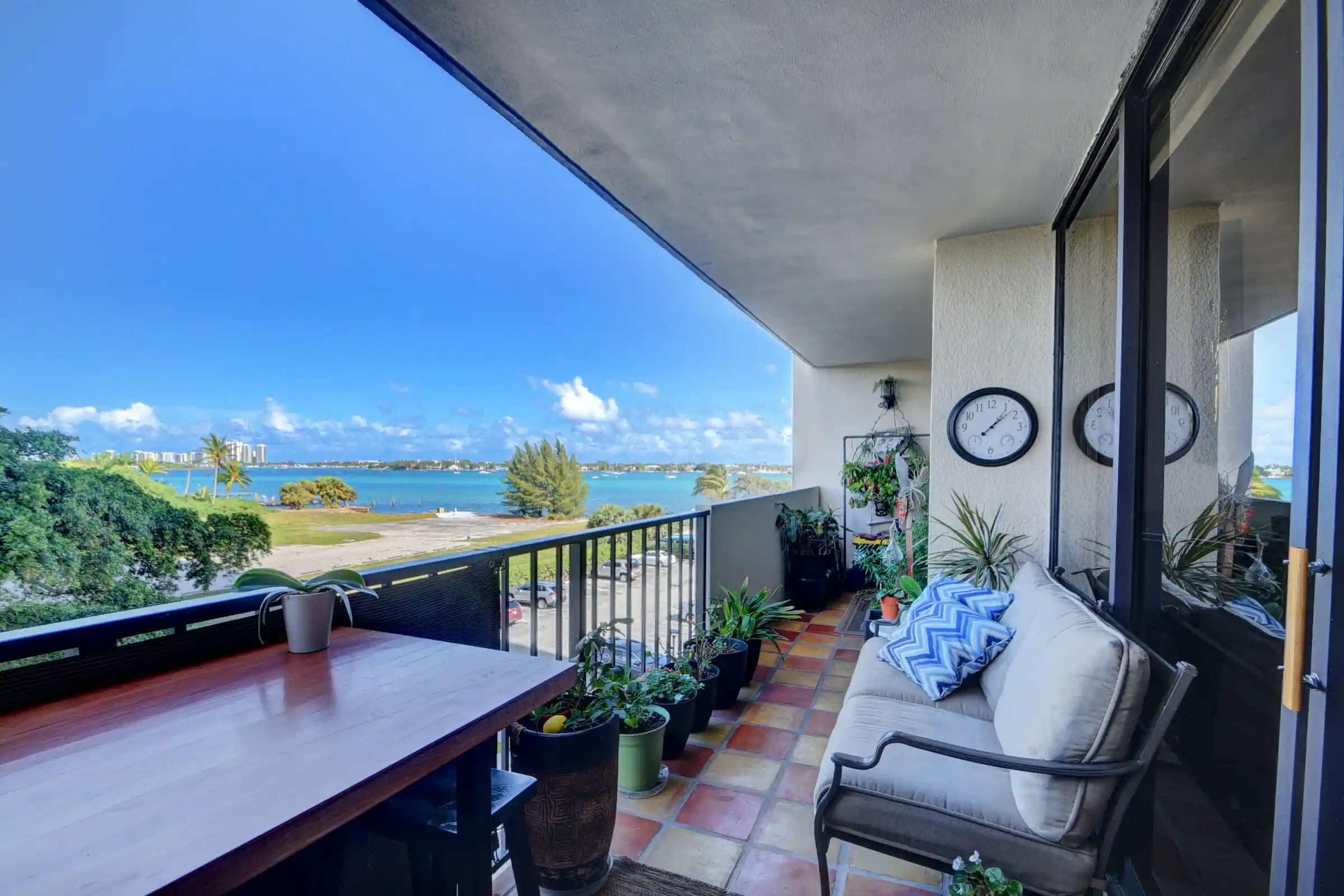 Photo 1 of Condo for sale at 5600 N Flagler Dr #307, West Palm Beach, FL 33407 | MLS# R11158376 | Listing updated on 2026-10-23