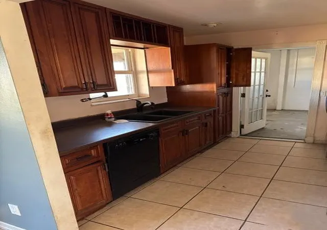 5th image of 321 Ne Genesee Ave, Port Saint Lucie, FL 34983 | MLS# F10548841