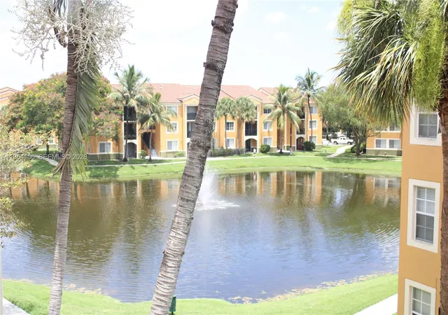 Homes for sale in Miramar, FL | 2400 E Preserve Wy #304, Miramar, FL 33025 | MLS# A11954156