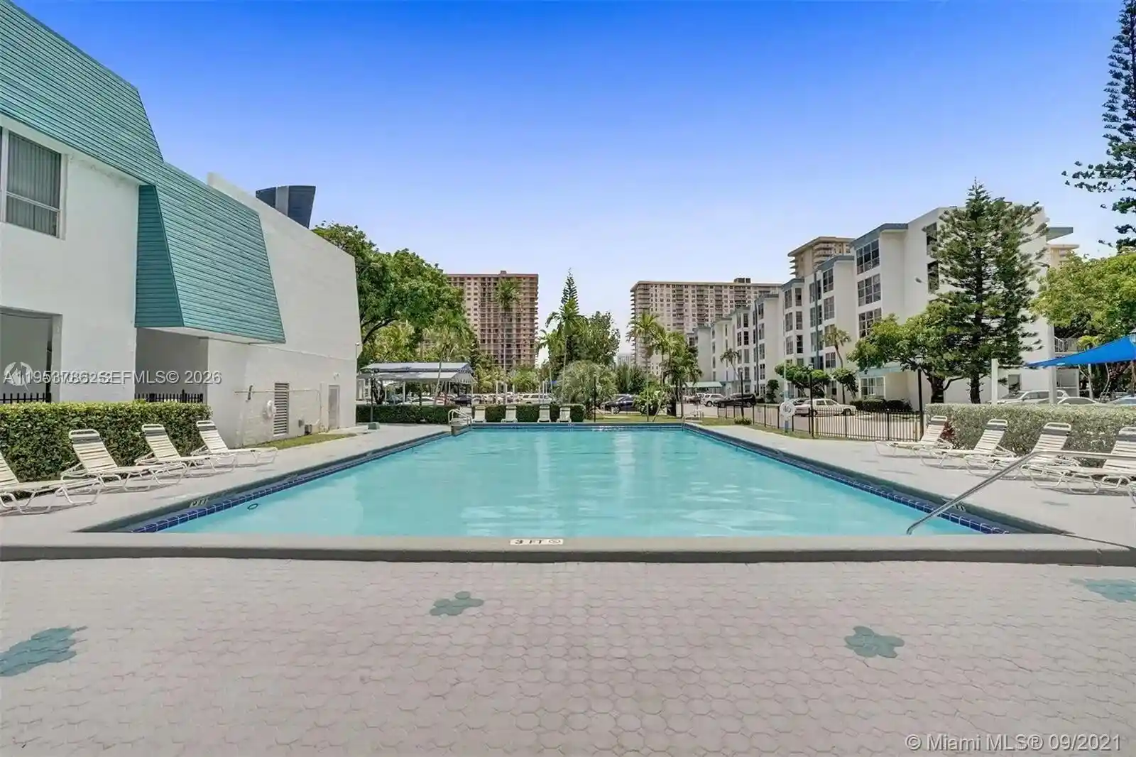 200 177Th Dr, 200 177Th Dr, Sunny Isles Beach, FL 33160