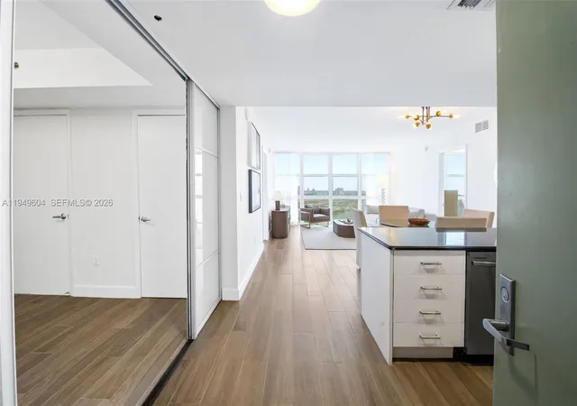 2nd image of 50 Biscayne Blvd #3904, Miami, FL 33132 | MLS# A11949604