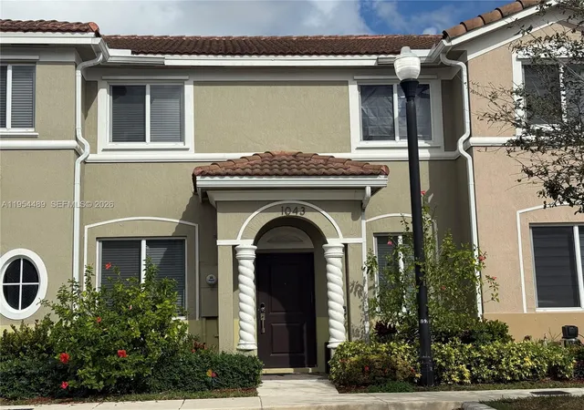 1st image of 1043 Se 24th Ave, Homestead, FL 33035 | MLS# A11954489