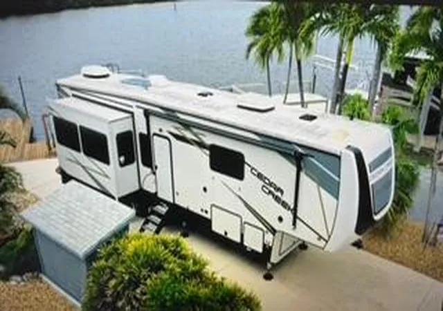 Photo 1 of Manufactured home for sale at 150 Smallwood Dr #253, Chokoloskee, FL 34138 | MLS# R11158609 | Listing updated on 2026-09-23