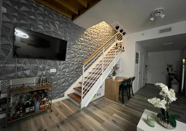 2nd image of 60 Sw 13Th St #3013, Miami, FL 33130 | MLS# A11948866