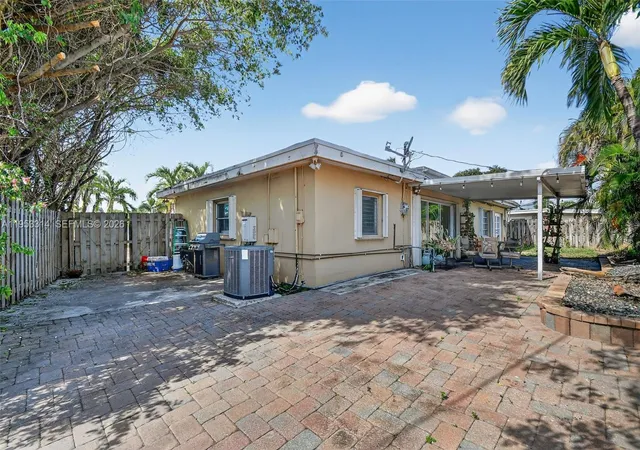 Homes for sale in Lake Worth, FL | 1712 High Ridge Rd, Lake Worth, FL 33461 | MLS# A11953314
