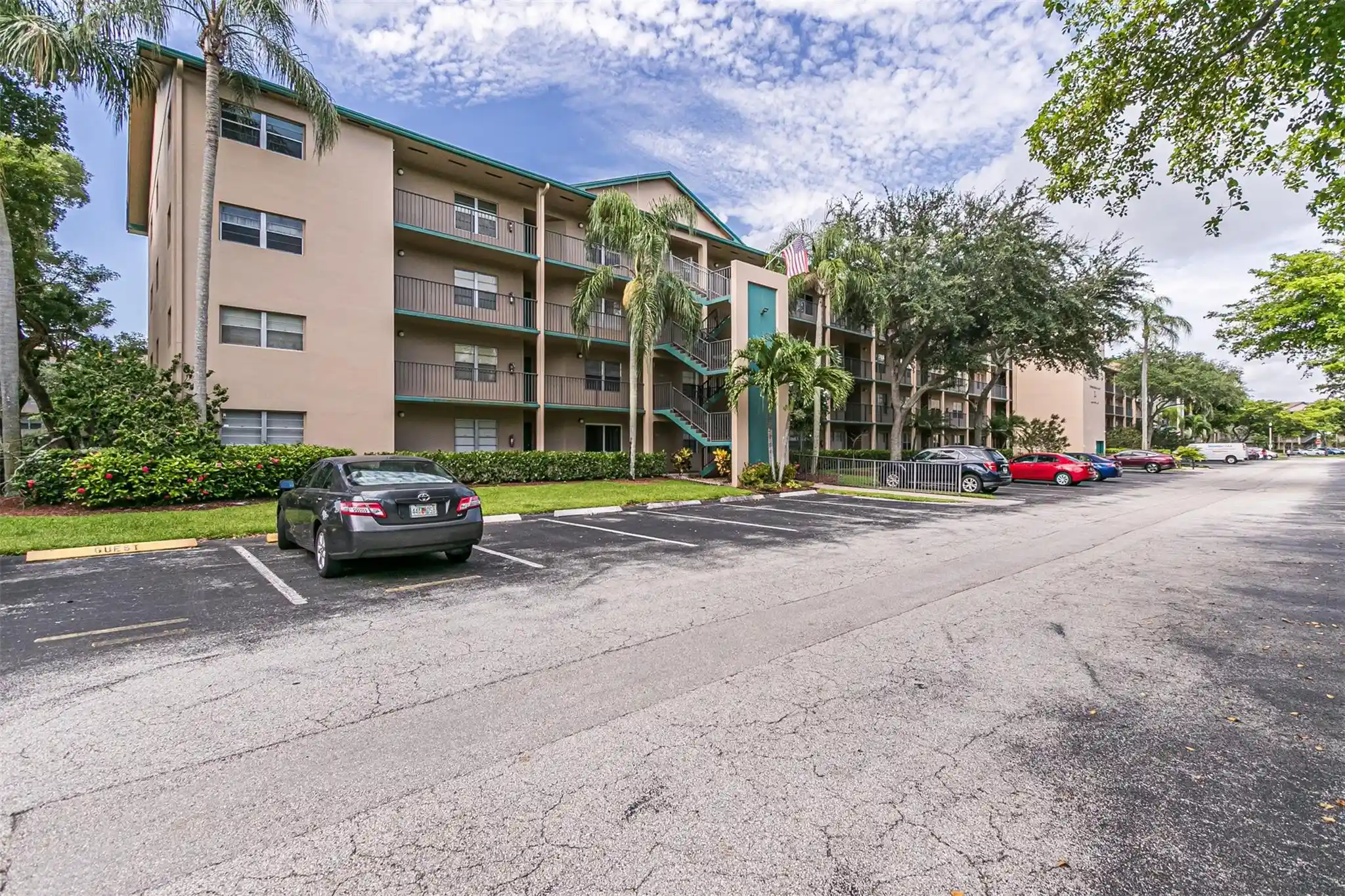 Listing Photo 1 - Condo for sale in 12600 Sw 5Th Ct located at 12600 Sw 5Th Ct, Pembroke Pines, FL 33027 - Unit #408l