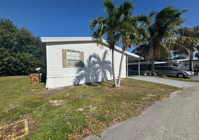 Photo 3 of Sale Pending at 403 Nw 50th Ct Lot# 1415, Deerfield Beach, FL 33064 | MLS# R11158917 | Listing updated on 2026-10-02