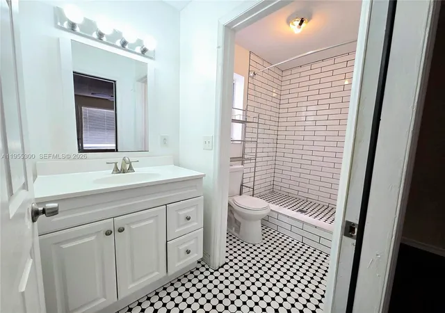 5th image of 854 Sw 8Th Pl, Florida City, FL 33034 | MLS# A11955300
