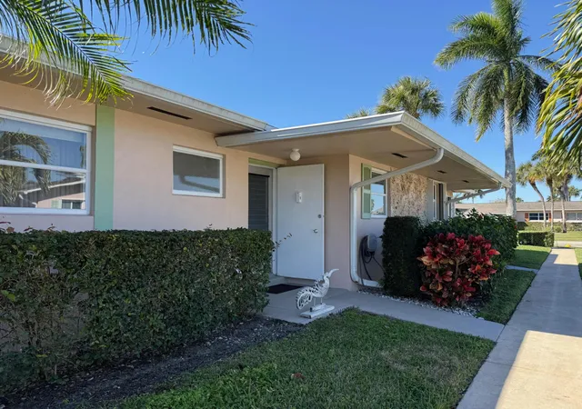 Photo 2 of Single family home for sale at 2688 Dudley Dr E #B, West Palm Beach, FL 33415 | MLS# R11159137 | Listing updated on 2026-09-23