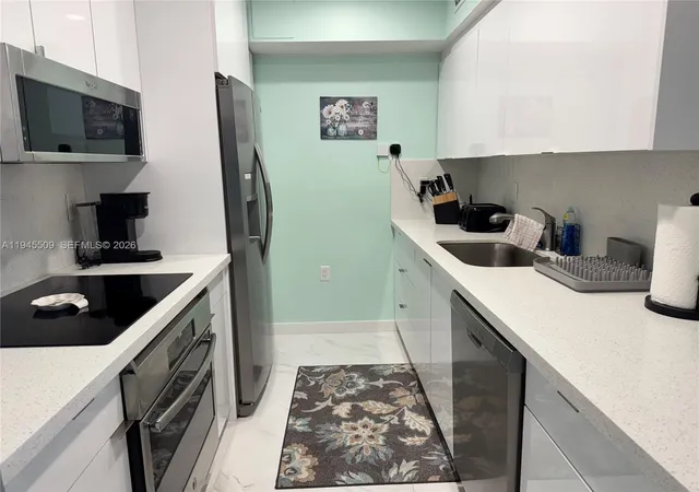 4th image of 2501 S Ocean Dr #1530, Hollywood, FL 33019 | MLS# A11945509
