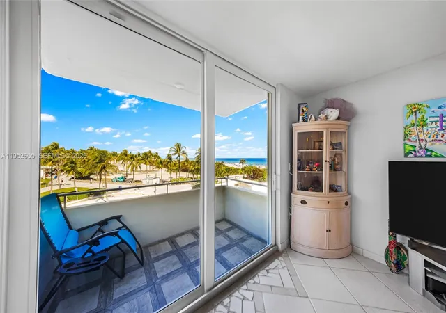 3rd image of 465 Ocean Dr #419, Miami Beach, FL 33139 | MLS# A11952605