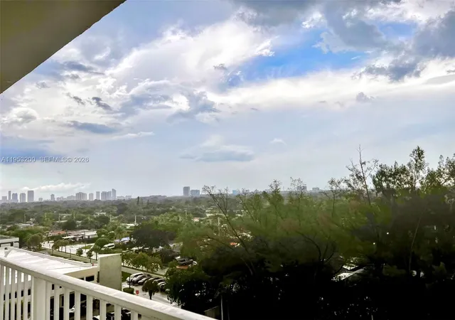 1st image of 1300 Ne Miami Gardens Dr #1001E, Miami, FL 33179 | MLS# A11953200