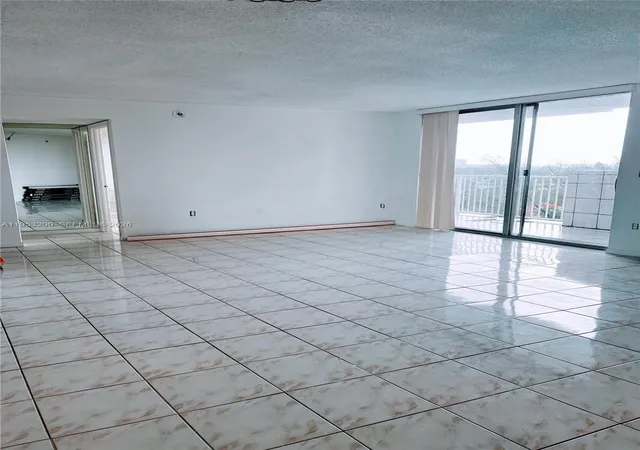 5th image of 1300 Ne Miami Gardens Dr #1001E, Miami, FL 33179 | MLS# A11953200