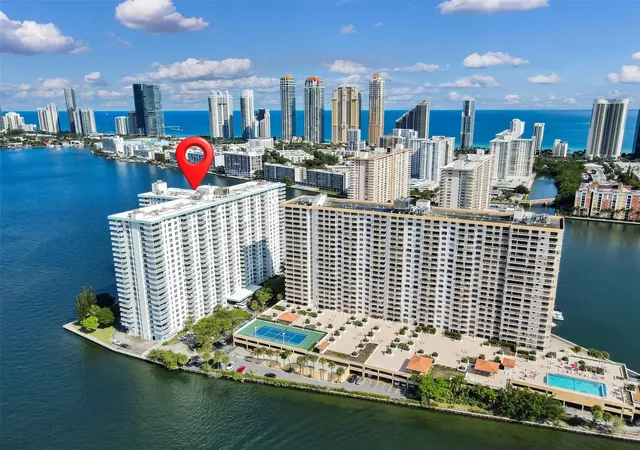 Photo 2 of Condo for sale at 301 174th Street #2202, Sunny Isles Beach, FL 33160 | MLS# F10549414 | Listing updated on 2026-10-03