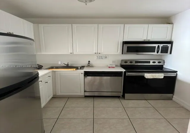 4th image of 1455 N Treasure Dr #2C, North Bay Village, FL 33141 | MLS# A11951324