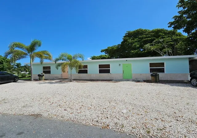 Photo 1 of Multi family home for sale at 306 Ne 13th Avenue, Pompano Beach, FL 33060 | MLS# F10549595 | Listing updated on 2026-09-23