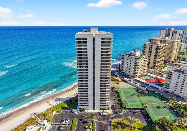 Homes for sale in Singer Island, FL | 5510 N Ocean Drive, Singer Island, FL 33404 | Houzeo