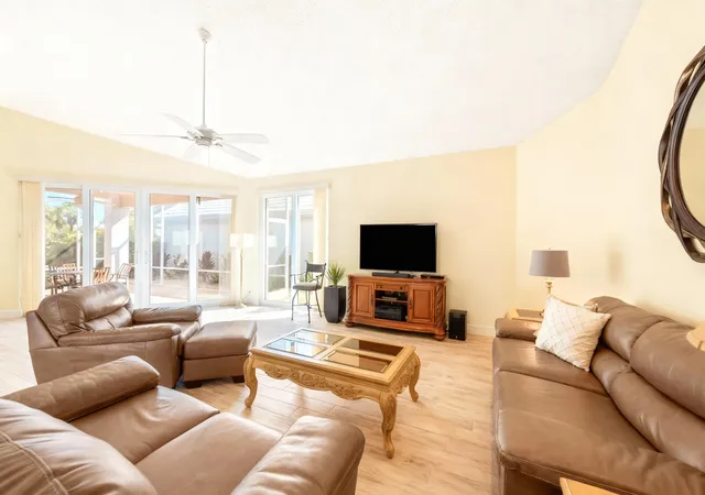 1st image of 1020 Lytham Ct, West Palm Beach, FL 33411 | MLS# R11159705