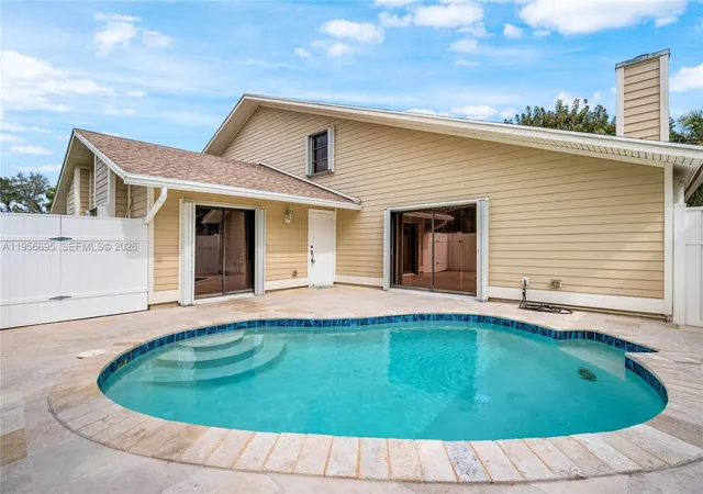 1st image of 804 Summerwinds Ln, Jupiter, FL 33458 | MLS# A11956695