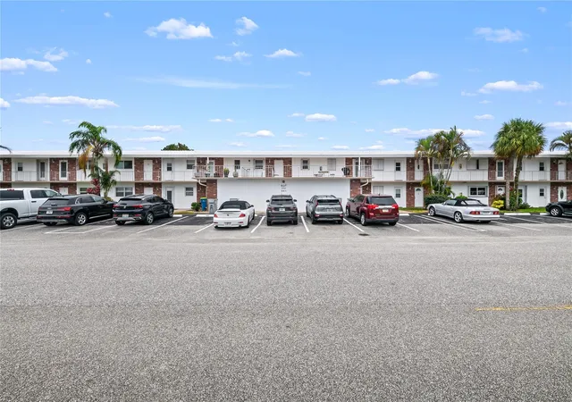 23rd image of 2750 W Golf Blvd #233, Pompano Beach, FL 33064 | MLS# F10549638