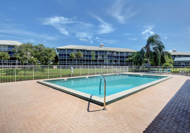 Homes for sale in Boca Raton, FL | 6049 Balboa Cir #205, Boca Raton, FL 33433 | MLS# R11159798