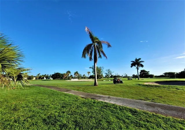 42nd image of 1629 S Lakeside Dr, Lake Worth Beach, FL 33460 | MLS# R11159898