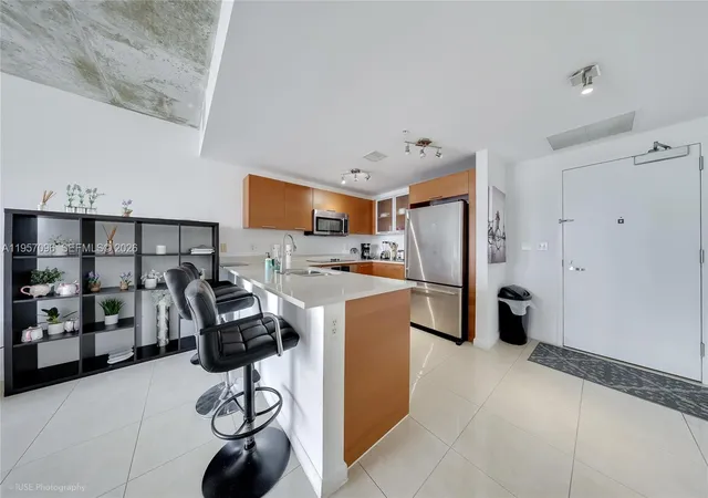 3rd image of 3250 Ne 1St Ave #811, Miami, FL 33137 | MLS# A11957096