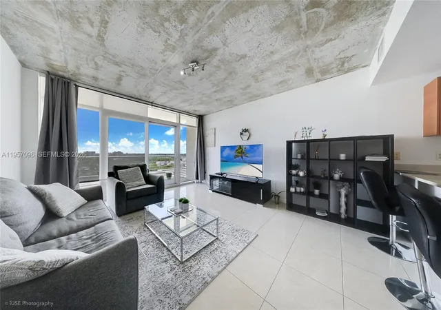 4th image of 3250 Ne 1St Ave #811, Miami, FL 33137 | MLS# A11957096