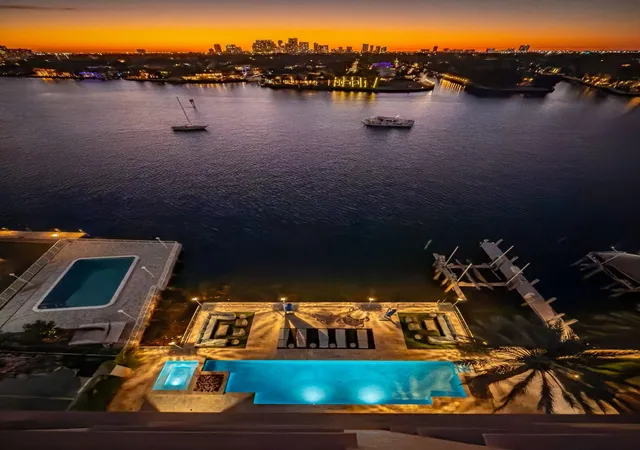 Homes for sale in Fort Lauderdale, FL | 209 N Birch Road, Fort Lauderdale, FL 33304 | Houzeo