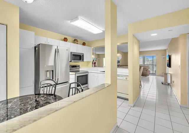 Homes for sale in Tamarac, FL | 9560 Weldon Cir #J413, Tamarac, FL 33321 | MLS# F10549916