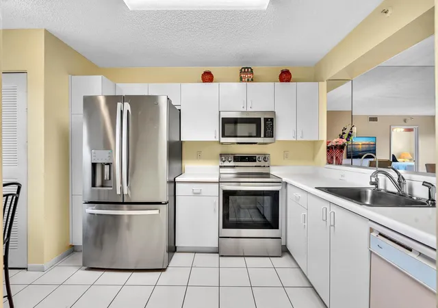 Homes for sale in Tamarac, FL | 9560 Weldon Cir #J413, Tamarac, FL 33321 | MLS# F10549916