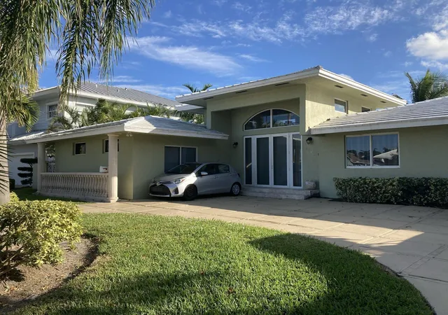 Photo 1 of Single family home for sale at 2740 Ne 10th Street, Pompano Beach, FL 33062 | MLS# R11160105 | Listing updated on 2026-09-26