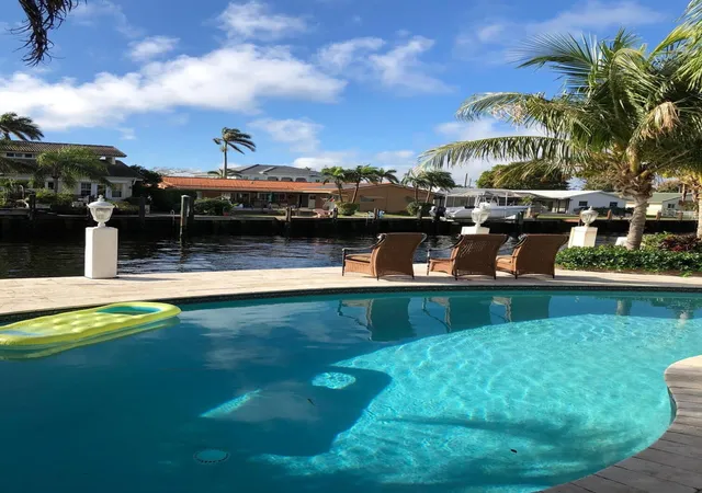 Photo 3 of Single family home for sale at 2740 Ne 10th Street, Pompano Beach, FL 33062 | MLS# R11160105 | Listing updated on 2026-09-26