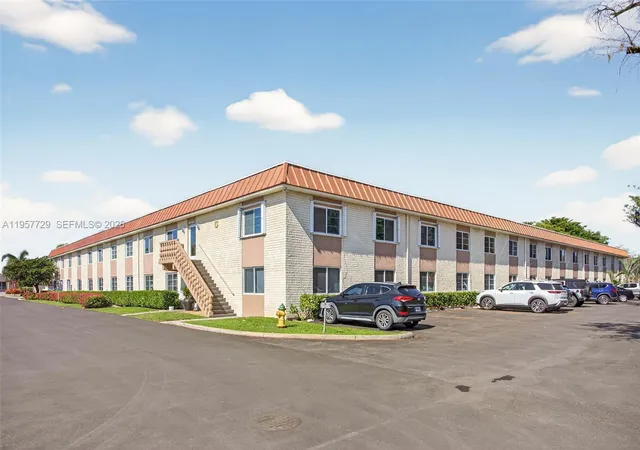 2nd image of 9 Ne 19th Ct #104C, Wilton Manors, FL 33305 | MLS# A11957729