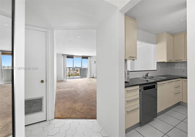 1st image of 2780 Ne 183rd St #1911, Aventura, FL 33160 | MLS# A11953747