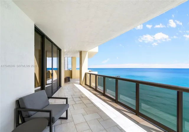 Homes for sale in Sunny Isles Beach, FL | 16275 Collins Avenue, Sunny Isles Beach, FL 33160 | Houzeo
