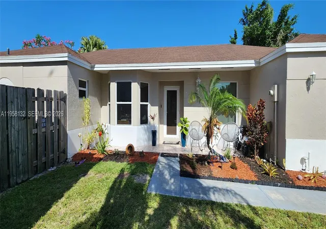Homes for sale in Cutler Bay, FL | 9829 Sw 221st St, Cutler Bay, FL 33190 | MLS# A11958132