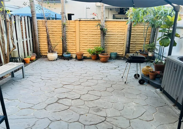 2nd image of 7701 W 6th Ave, Hialeah, FL 33014