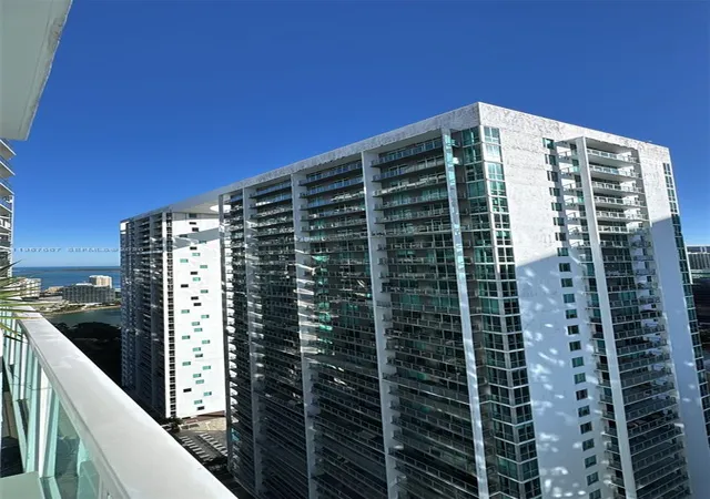 4th image of 41 Se 5Th St #2004, Miami, FL 33131 | MLS# A11957667