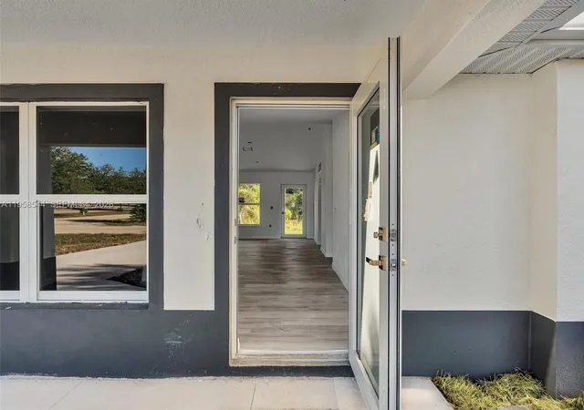 Homes for sale in Lehigh Acres, FL | 2401 E 11Th St, Lehigh Acres, FL 33936 | MLS# A11958544