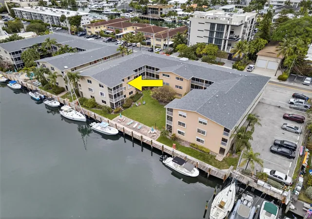 Listing Photo 4 - Condo for sale in building located at 1510 Se 15Th St, North Lauderdale, FL 33316 - Unit #310