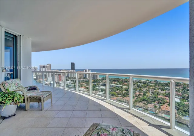 3rd image of 21050 Point Pl #3104, Ojus, FL 33180 | MLS# A11948257